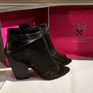 Vince Camuto Booties. Size 12